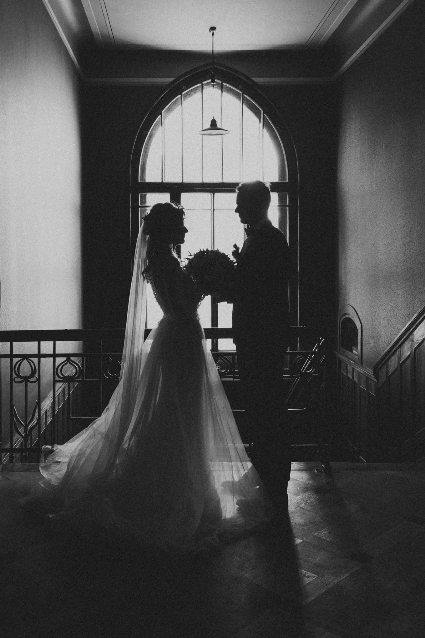 Laura un Jānis, Lūznavas muiža