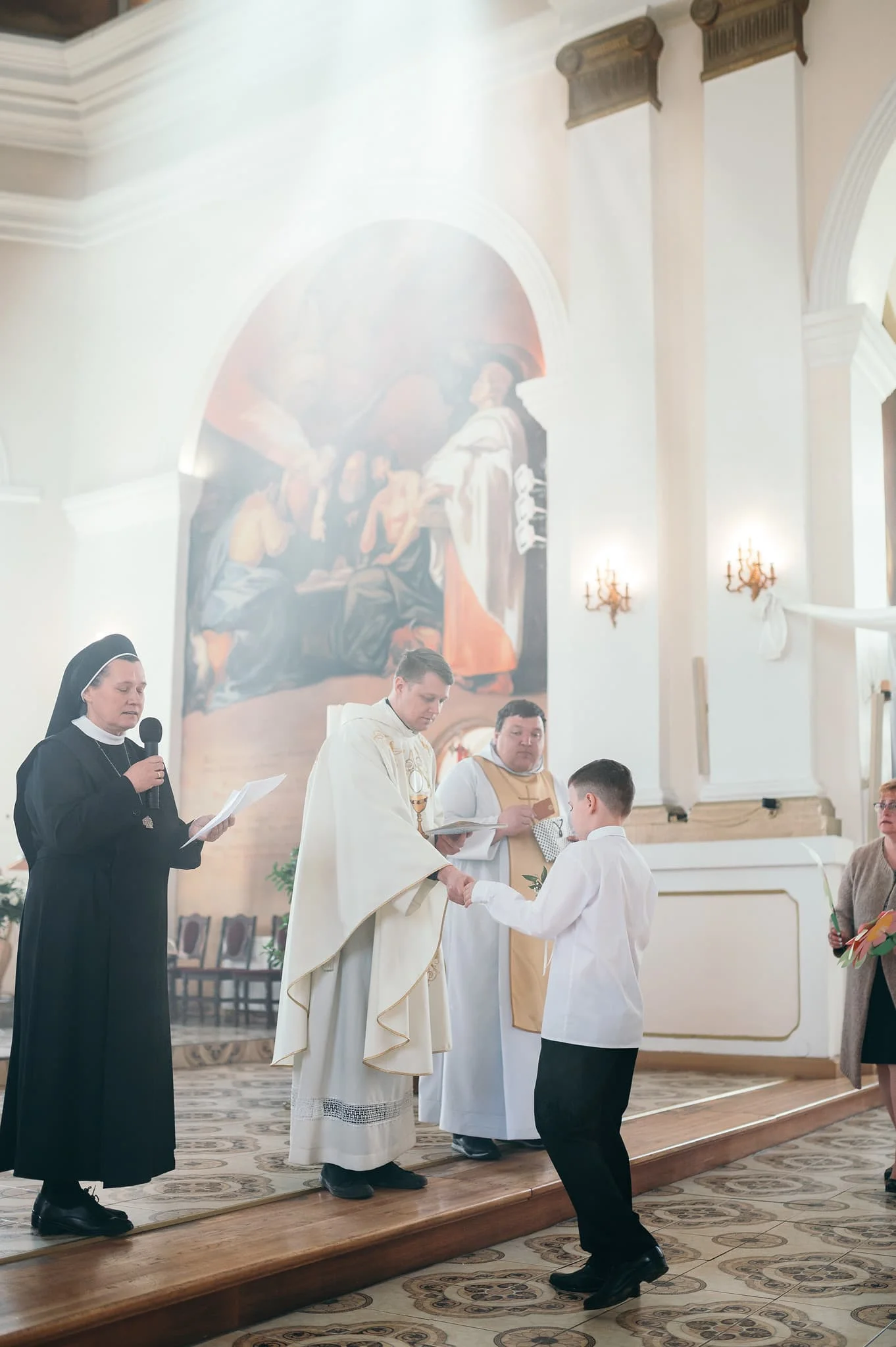 Mirklis no Pirmās Svētās Komūnijas Ludzas Jaunavas Marijas Debesīs uzņemšanas Romas katoļu baznīcā